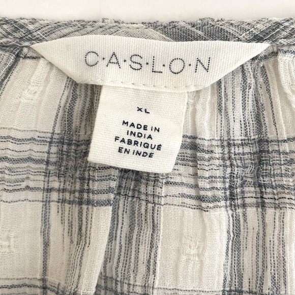 Beautiful Caslon Blouse - Picture 3 of 5